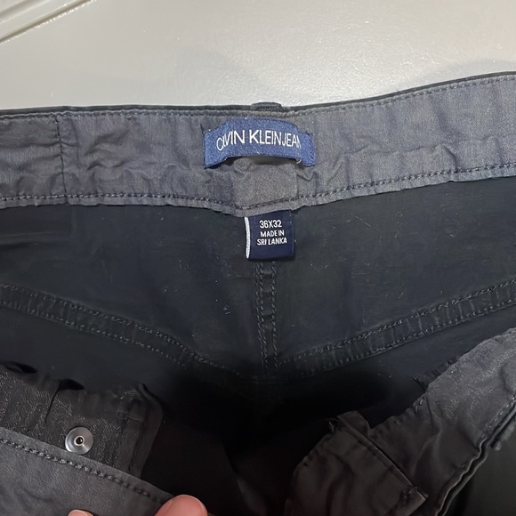 Calvin Klein Jeans - Picture 4 of 4